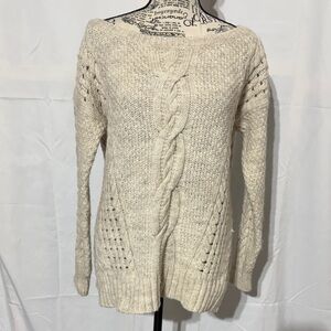 American Eagle Outfitters Off-White Cable Knit Sweater